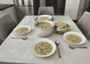 Zupa serowo porowa z pieczarkami i mięsem mielonym-przepis